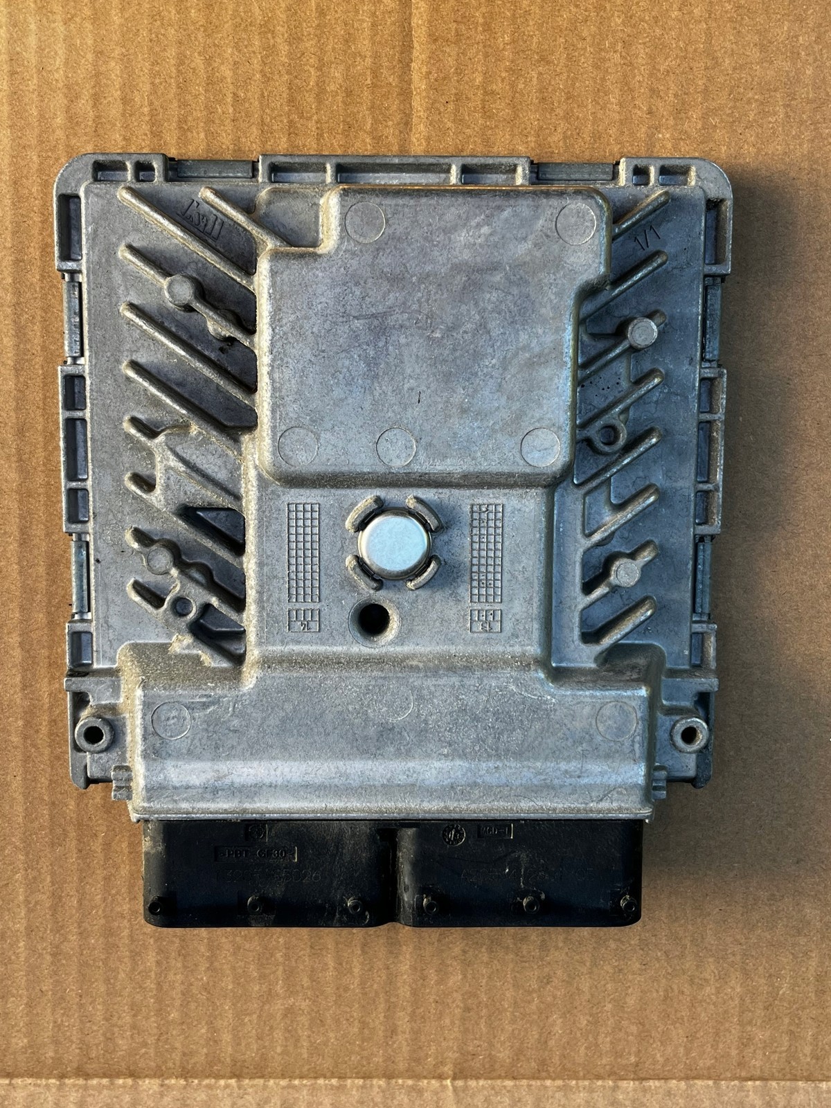 ENGINE SWITCH COMPUTER SKODA OCTAVIA III 1.8TFSI 06K907425A
