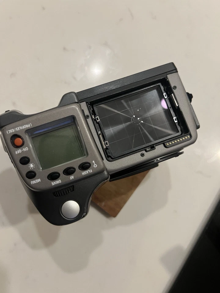 Câmera de corpo e bateria Hasselblad H4X - Imagem 3 de 4