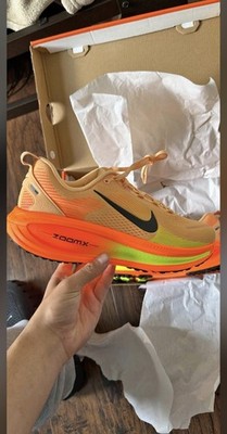 Nike Men's Vomero 18 Shoes Athletic Sneakers Orange/Black Size 10 New