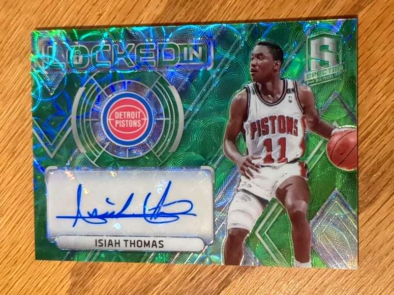 2017-18 Panini Spectra: Isiah Thomas Locked In Autographs #/25 Neon Green SSP