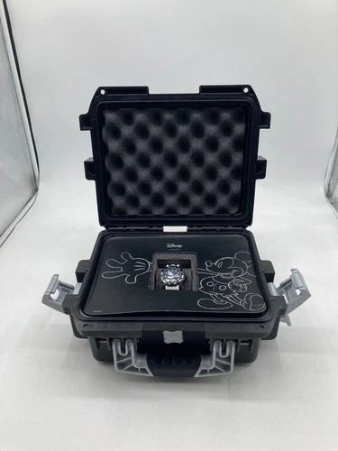 Disney Invicta Limited Edition Mickey Mouse Watch With Case Please Read