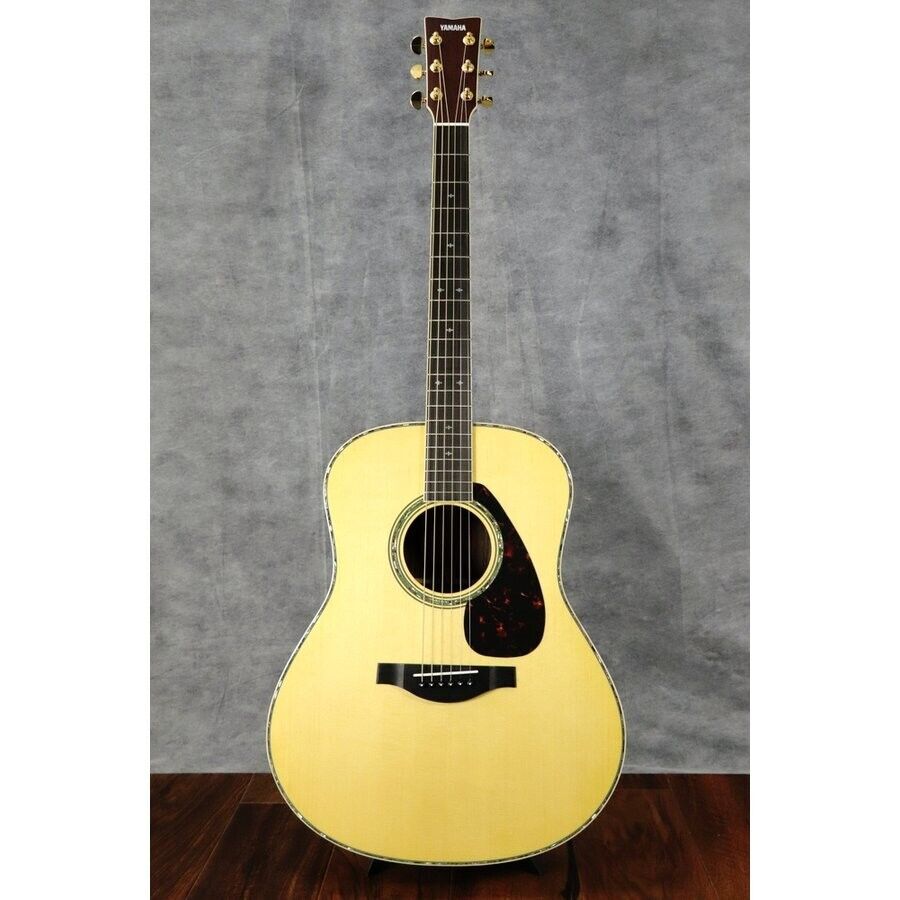 Yamaha LL16D Are Natural Acoustic Guitar From Japan