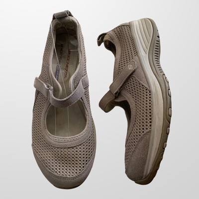 skechers mary jane memory foam