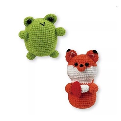 Bullseye's Playground  2ct Crochet Set Kit Amigurumi: Frog/Fox