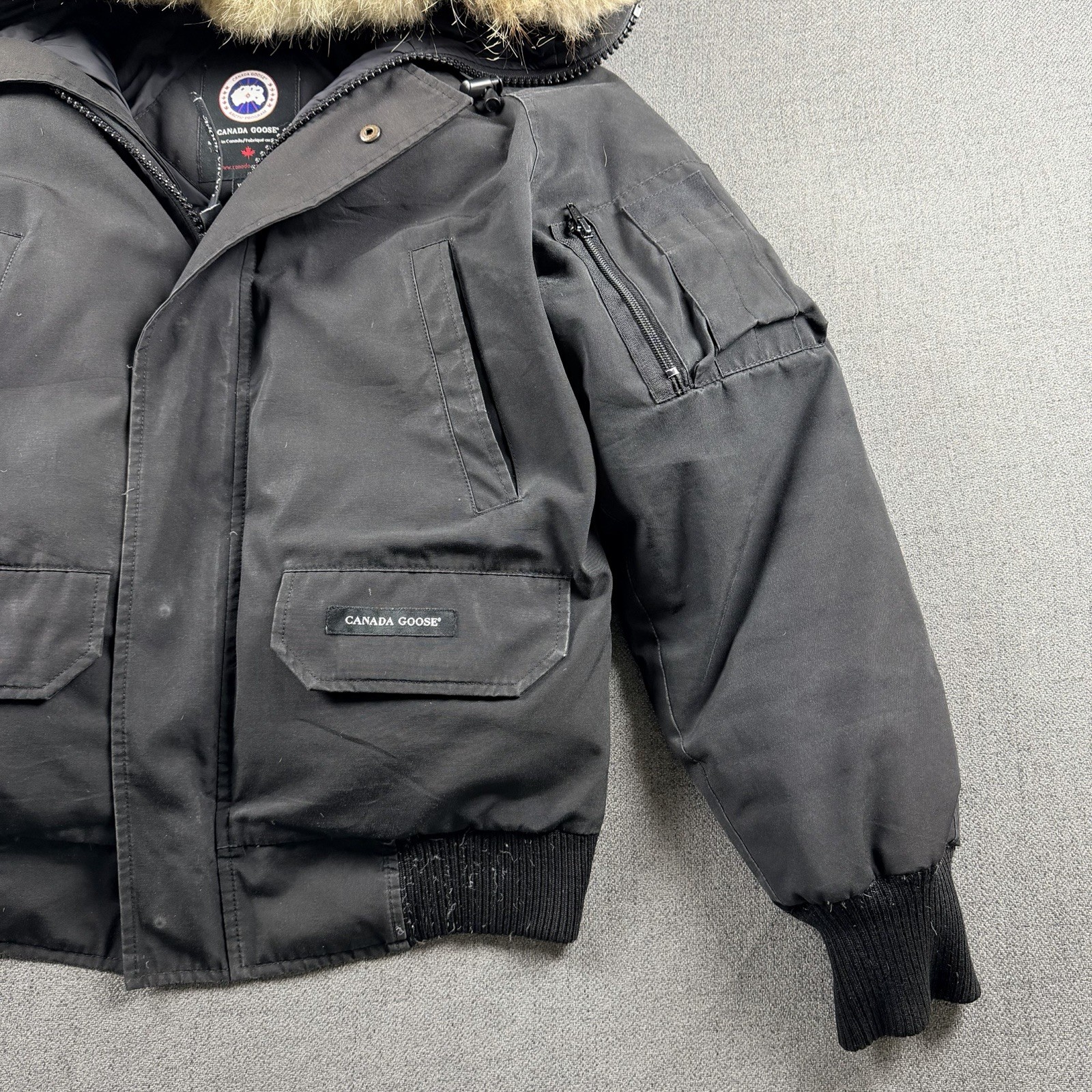 Canada Goose Chilliwack Bomber Black Fur Hood Men’s Size XS Fits S Down Jacket thumbnail 11