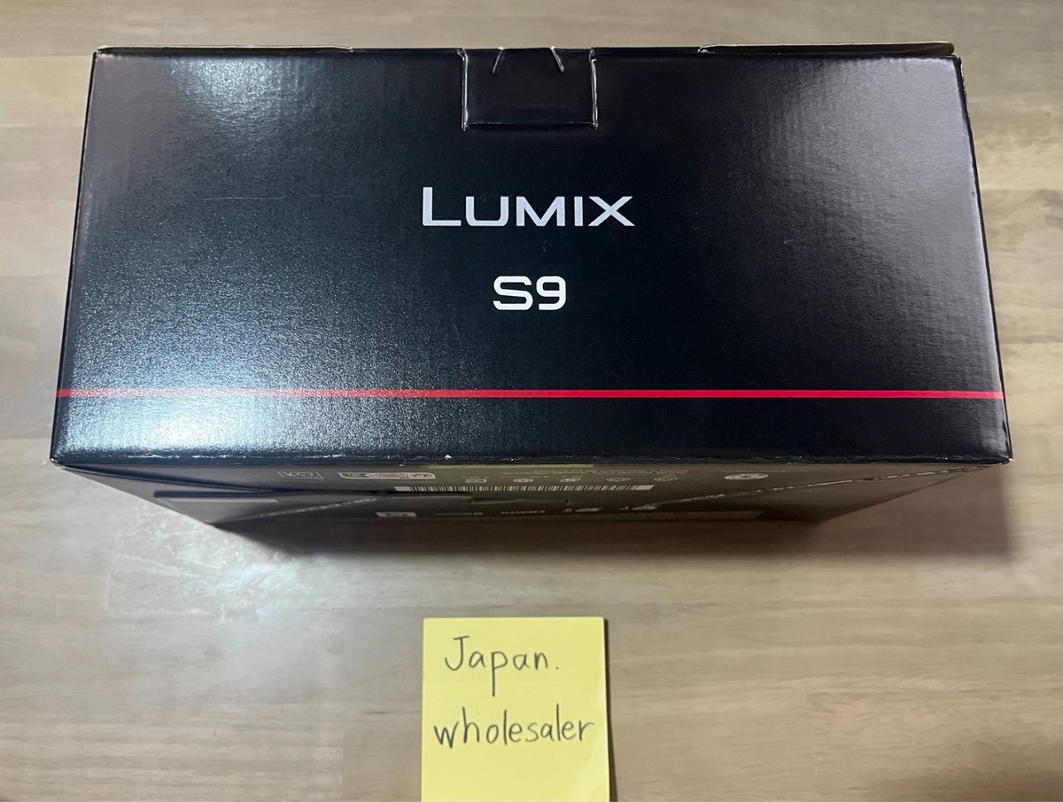 Panasonic LUMIX S9 DC-S9N-N Mirrorless Camera Titan Gold 18-40mm