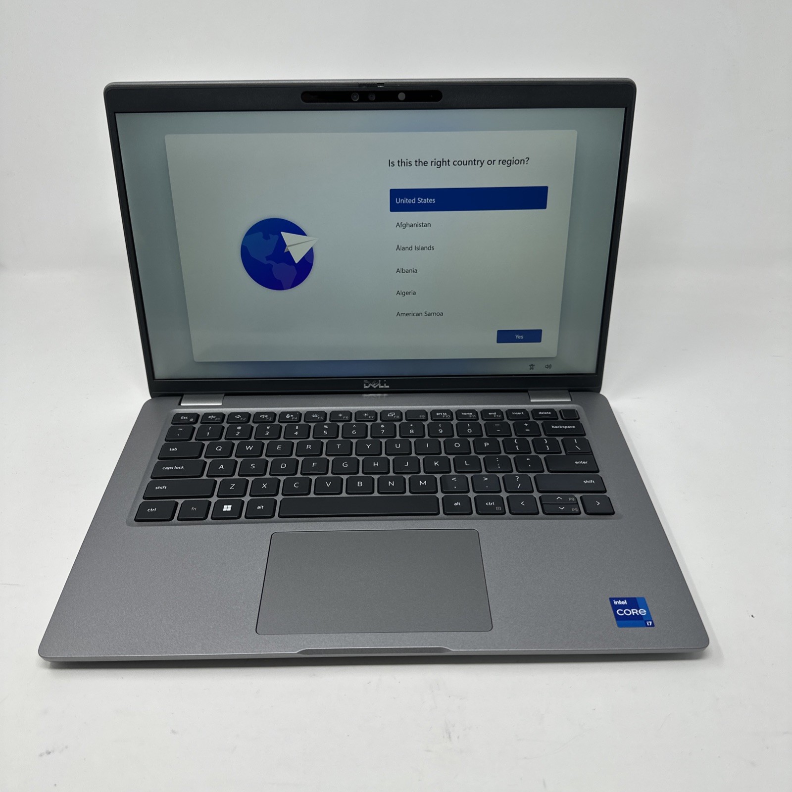 Dell Latitude 5430, 14-Inch Laptop, with Intel Core i7-1365U, 256 GB NVMe (Non-Volatile Memory Express), Windows 11 Pro