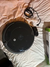 iRobot Roomba 17070 Vacuum Cleaning Robot With Charger Base, Slightly Used NM