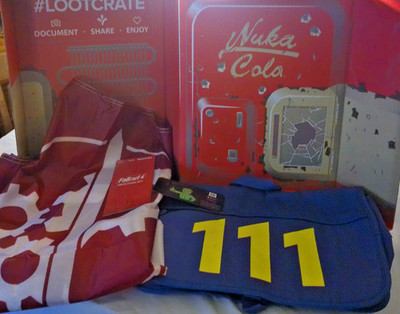 2015 *EXCLUSIVE* Fallout 4 LOOT CRATE Vault 111 Messenger Bag, Flag  BRAND NEW