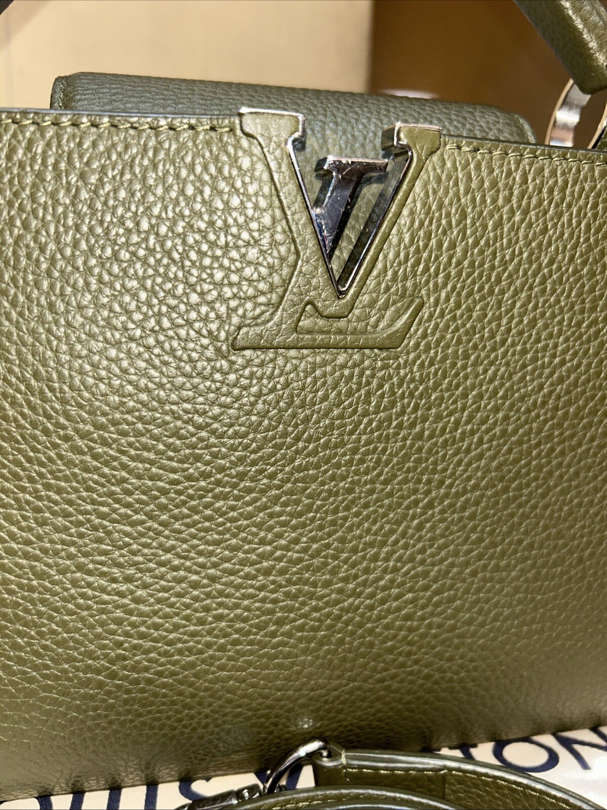 Louis Vuitton Capucines BB Green Leather Shoulder Bag M57227 Khaki Sold Out Rare image 2