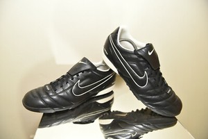 nike tiempo astro football boots