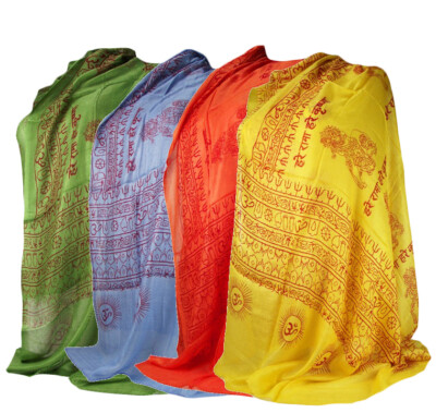 XL Benares Tuch Krishna mit Mantra Halstuch Indien frische Farben A4