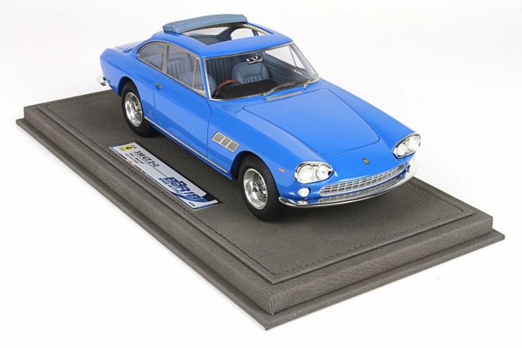 Ferrari 330 GT 2+2 1965 personnel car john lennon with ShowCase BBR 1 18 bbr1834v Ferrari 330 GT 2+2 1965 personnel car john lennon with ShowCase BBR 1 18 bbr1834v