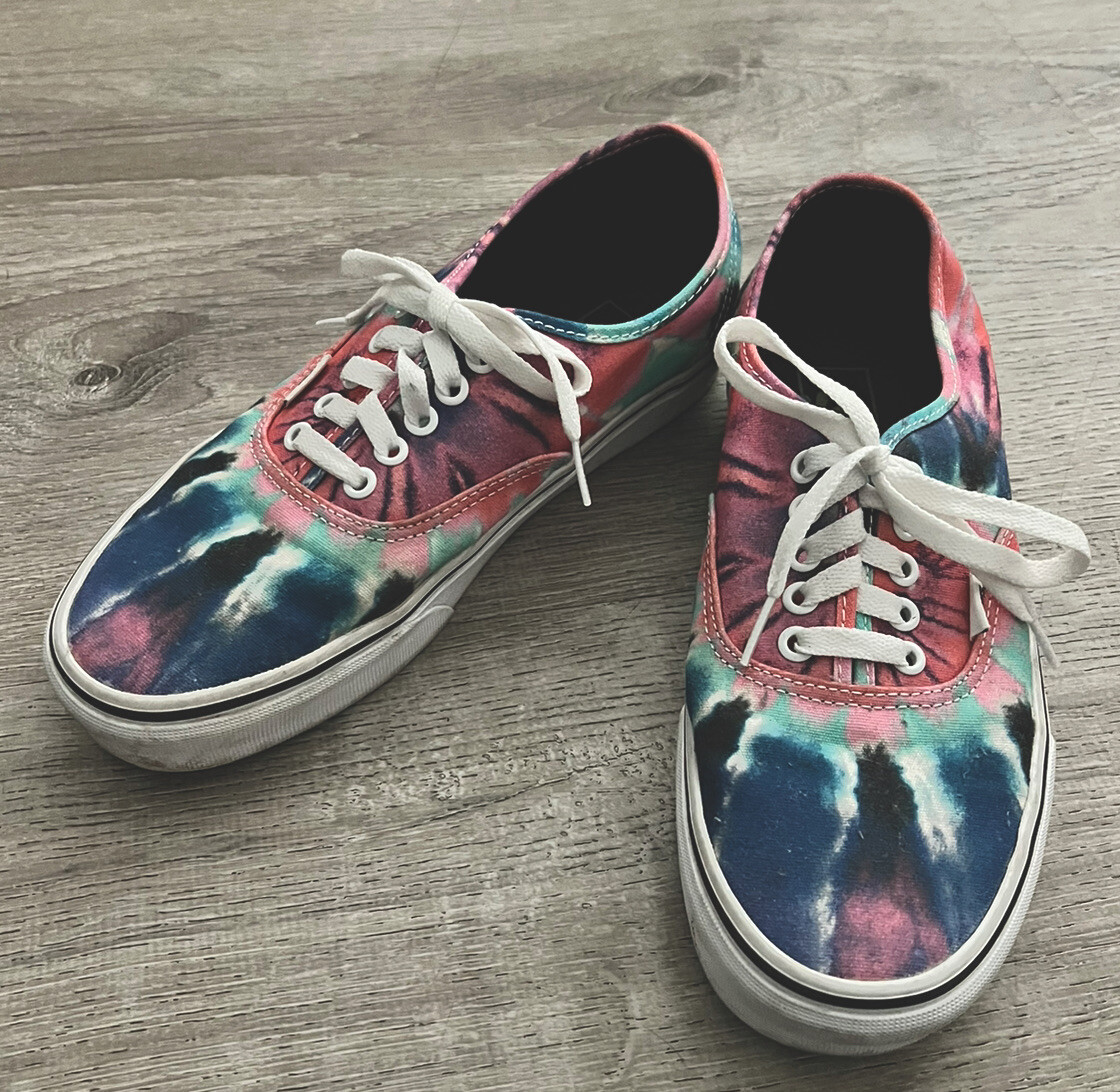 ⭐️an⭐️ Vans Pink Blue Washed Tie Dye Lace Up Sneakers Women's Size 9.5