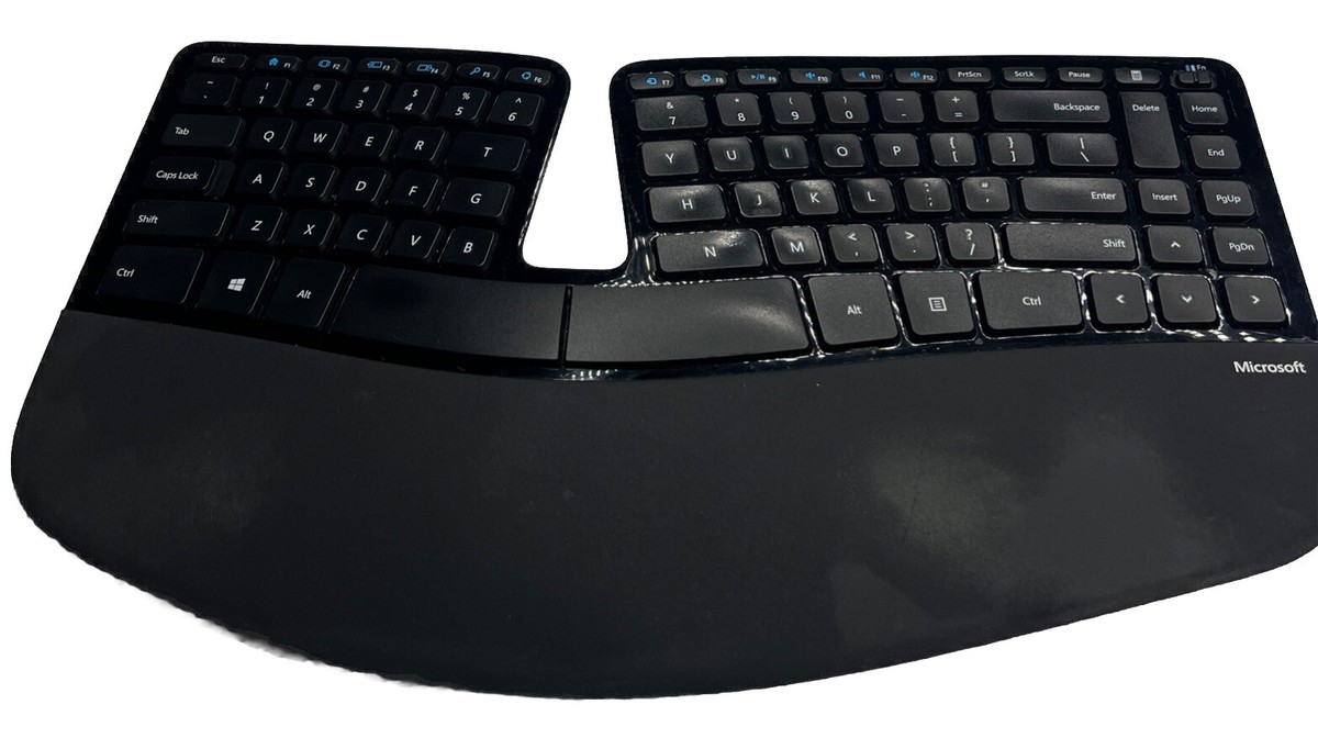 Microsoft Sculpt Ergonomic ワイヤレスキーボード (1559) Microsoft Wireless Sculpt Ergonomic Keyboard Model 1559 - No