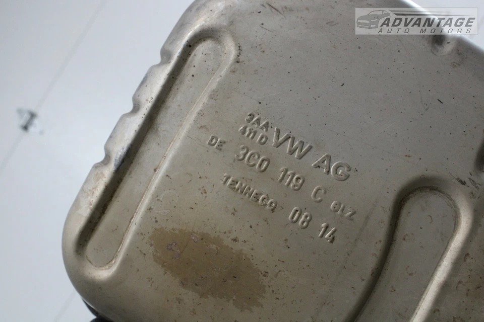 2013-2017 大众 CC 2.0L L4 EXHAUST MUFFLER SILENCER Resonator DOWNPIPE 原始设备制造商 — 第 3/4 张图片