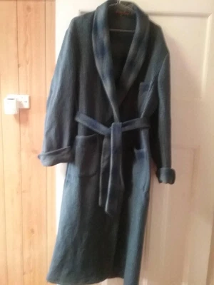 1960s Pure Wool Thick Men S Dressing Gown Large Blue And 1960s Pure Wool Thick Men S Dressing Gown Large Blue And