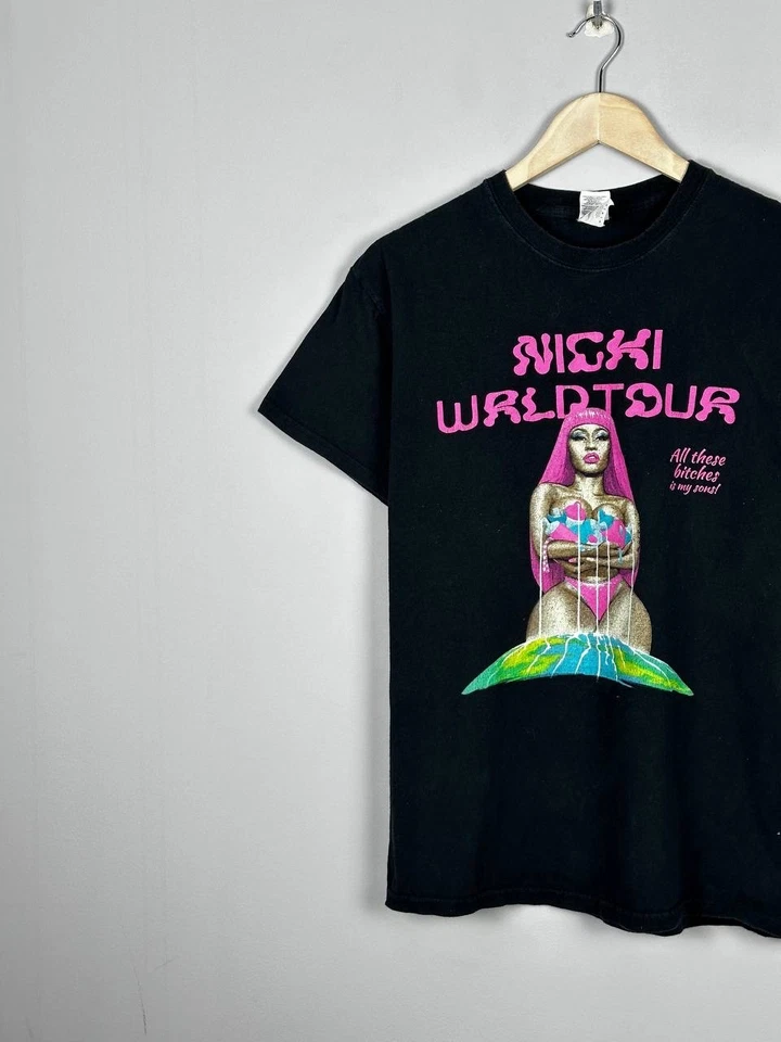 Camiseta Nicki Minaj World Tour 2019 concerto grande logotipo estampa tamanho M - Imagem 2 de 4
