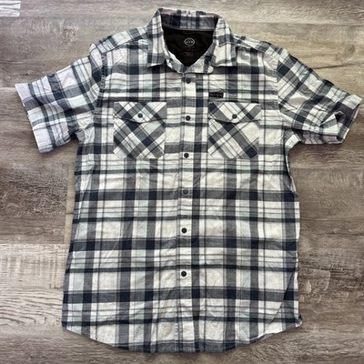 Wrangler ATG Shirt Mens Medium Navy Plaid All Terrain Gear Fishing Short Sleeve