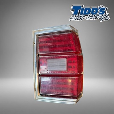 1977-1978 Buick Estate Wagon RH Tail Light OEM 5968310 With Sockets