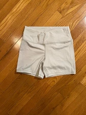 MUSERA High-Waist Biker Activewear Gym Shorts Light Gray Women’s Size L New