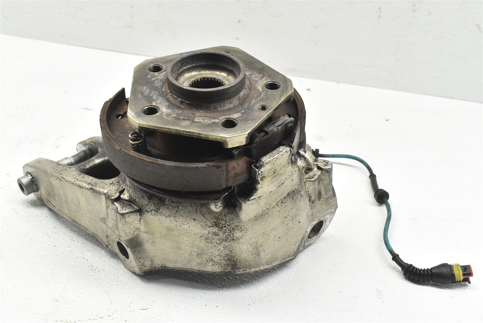 2007-2012 Maserati Quattroporte S Rear Left Spindle Knuckle 07-12