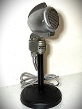 VINTAGE 1940's TURNER 22D DYNAMIC MICROPHONE - works strong - w/stand  cable