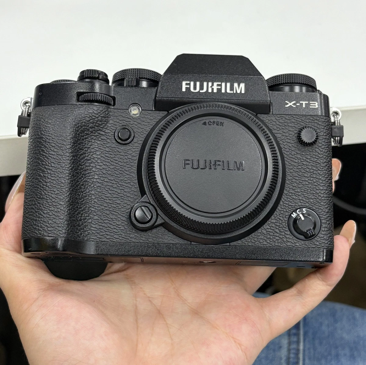 Fujifilm X T3 Digital Cameras with Interchangeable Lenses for Sale