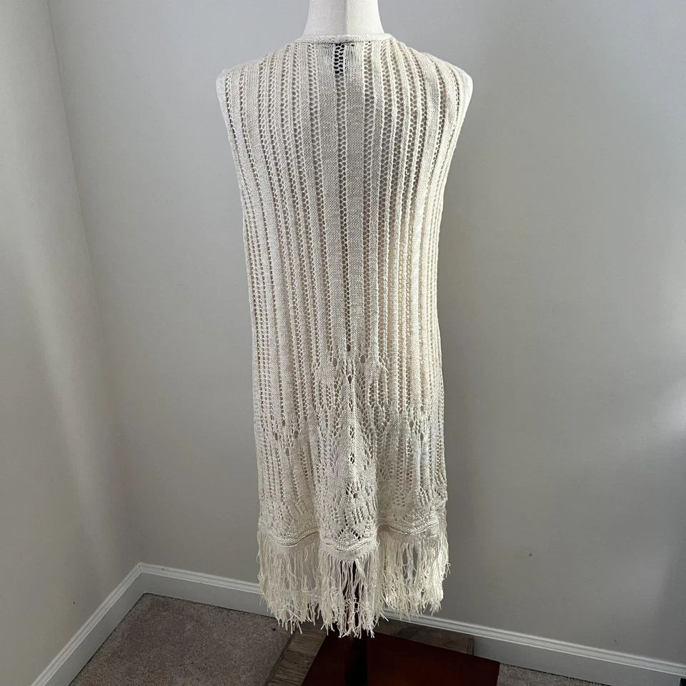 Cardigã feminino Rue 21 colete X-Grande marfim malha aberta franja bainha espanador longo boho - Imagem 2 de 4
