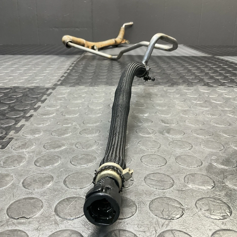 Conjunto de linha de mangueira CA 2007-2014 Volvo XC90 FABRICANTE DE EQUIPAMENTO ORIGINAL - Imagem 3 de 4