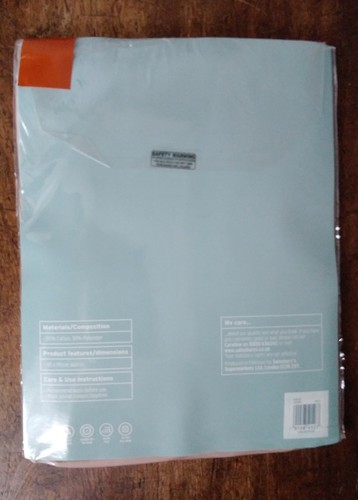 Sainsburys Polycotton Single Light Brown Fitted Sheet (90x190cm)+ 2 Pillow Cases - Picture 8 of 13