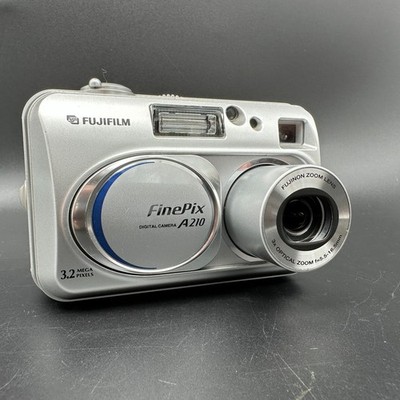 Fujifilm FinePix A210 Digitale Fotokamera - 3.2 MP - 128 MB XD Card - getestet 