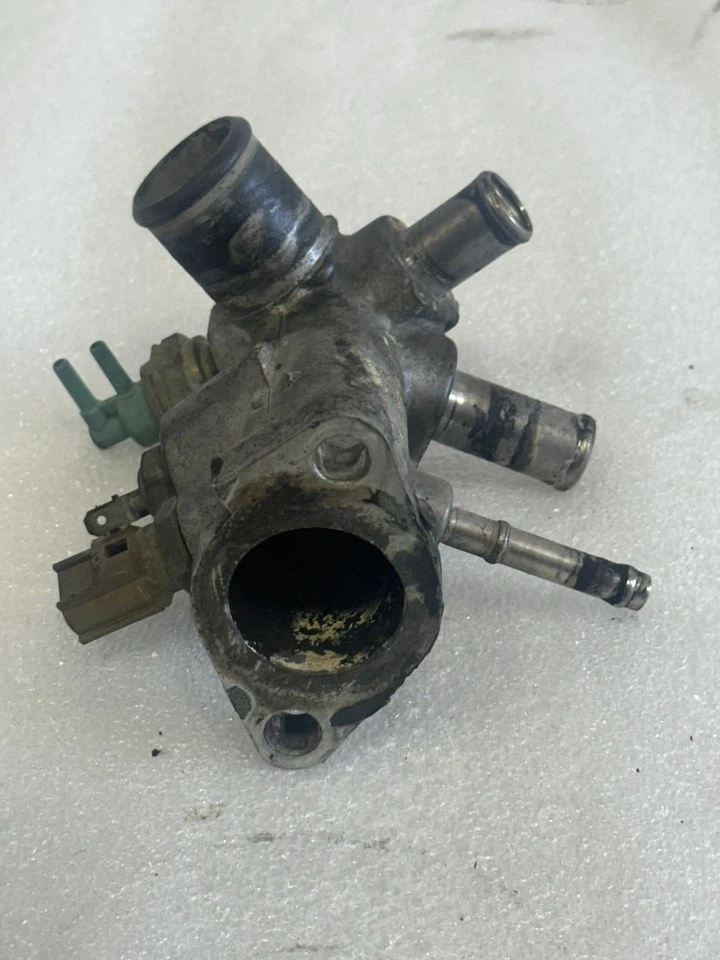 Toyota Celica GT-S 1990 1991 1992 1993 VÁLVULA DE DERIVACIÓN DE REFRIGERANTE 5S-FE 2,2 L Foto 2 de 4