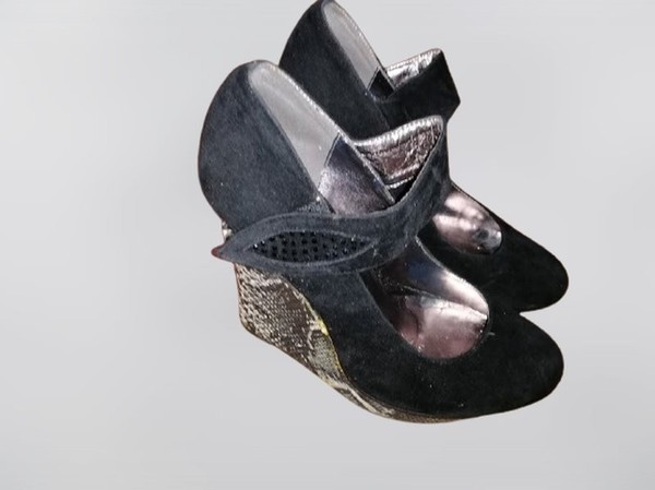 Women Sonia Heels Black Synthetic 40