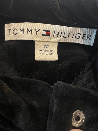 VTG Tommy Hilfiger Soft Velvet Puffer Vest Women's Sz M Black Full Zip Insulated - Picture 6 of 7
