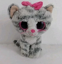 Ty Beanie Boos Kiki The Cat 6"  Has A Small Spot On Back Of Head 