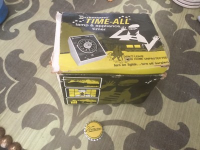 intermatic time all model E911 24 hour lamp and appliance timer new old stock 