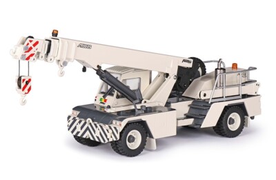 Conrad 2122 Terex MAC25 Telescopic Pick and Carry Crane 1/50 Die-cast MIB