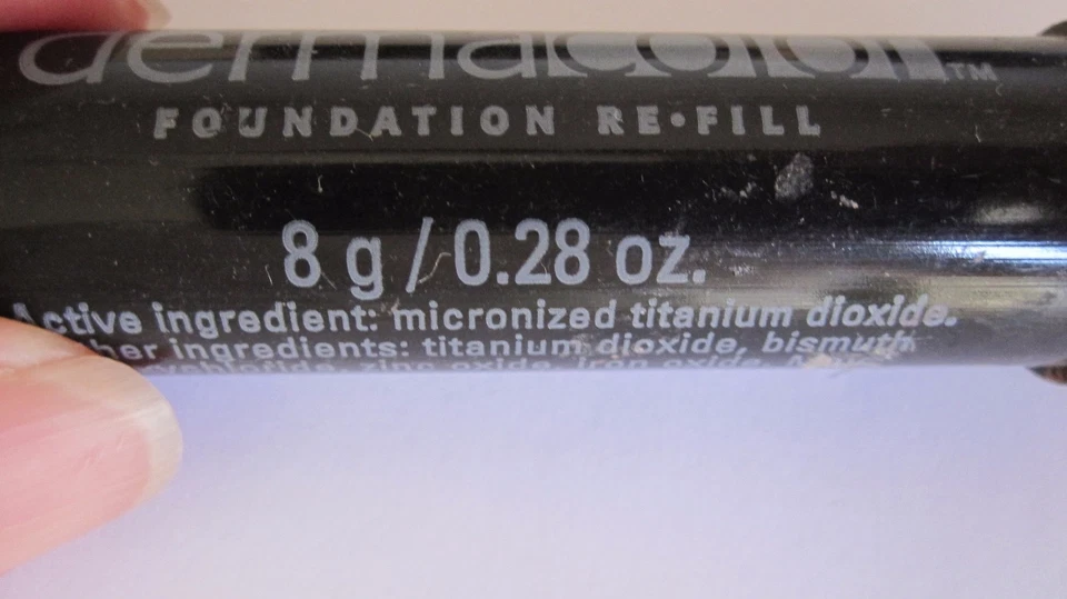 Mineral Powder Makeup ~ Colorescience ~ "Apricot" neutralizes ruddy skin tones - Image 3 of 4