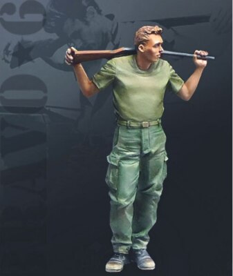 New 1/35 Ancient Officer Stand Include One Resin Figure Unpainted Model