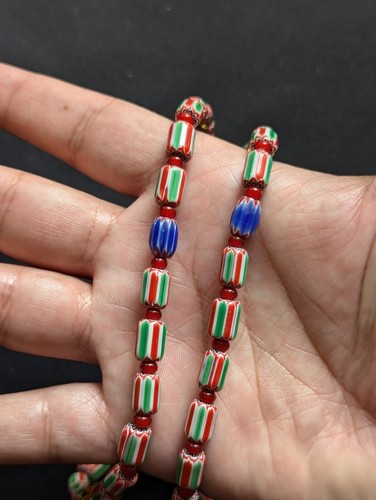Vintage Venetian inspired Chevron & whiteHeart Beaded Necklace - Picture 7 of 14