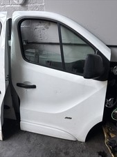 VAUXHALL VIVARO B MK2 X82 O/S DRIVER SIDE RIGHT FRONT DOOR WHITE