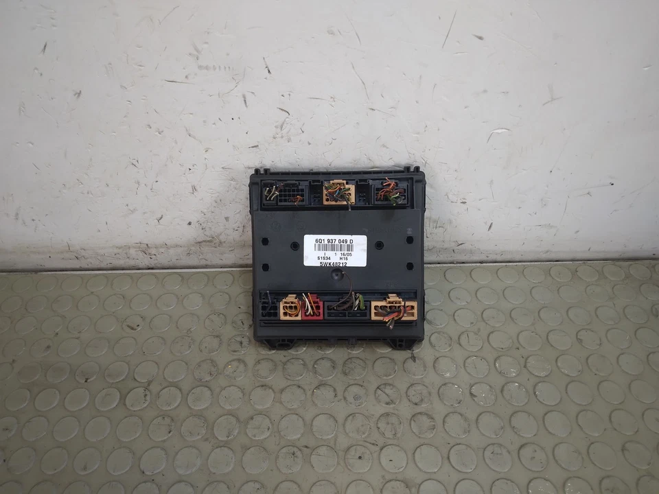 24364 Centralina body computer Vw Fox dal 2005 al 2011 cod 6q1937049 - Immagine 2 di 4