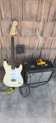 Fender squire guitar and frontman 25r amps