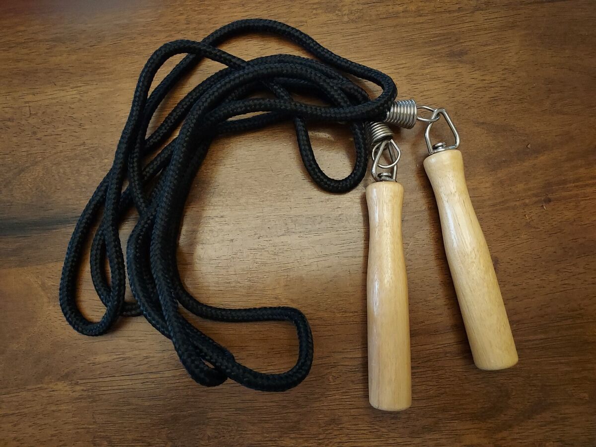 Swivel-Handle Jump Rope