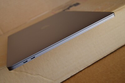 Apple MacBook Pro A1707 15