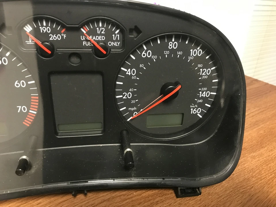 2000 VOLKSWAGEN JETTA INSTRUMENT CLUSTER *MILEAGE UNKNOWN #9644 - Image 3 of 4