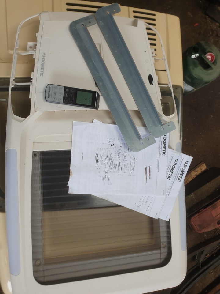 Dometic FL1600 Rooftop AIr conditioner Aircon Motorhome, caravan camper