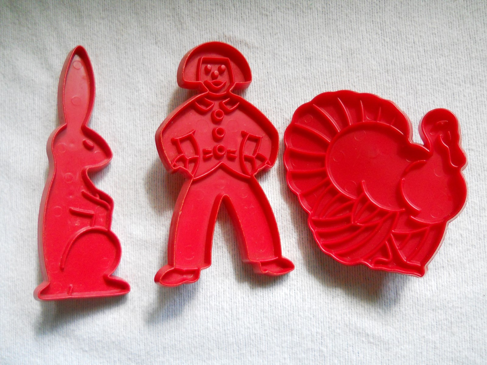 23 Plastic Cookie Cutters Betty Crocker Tupperware Wilton Parachute Press + More eBay