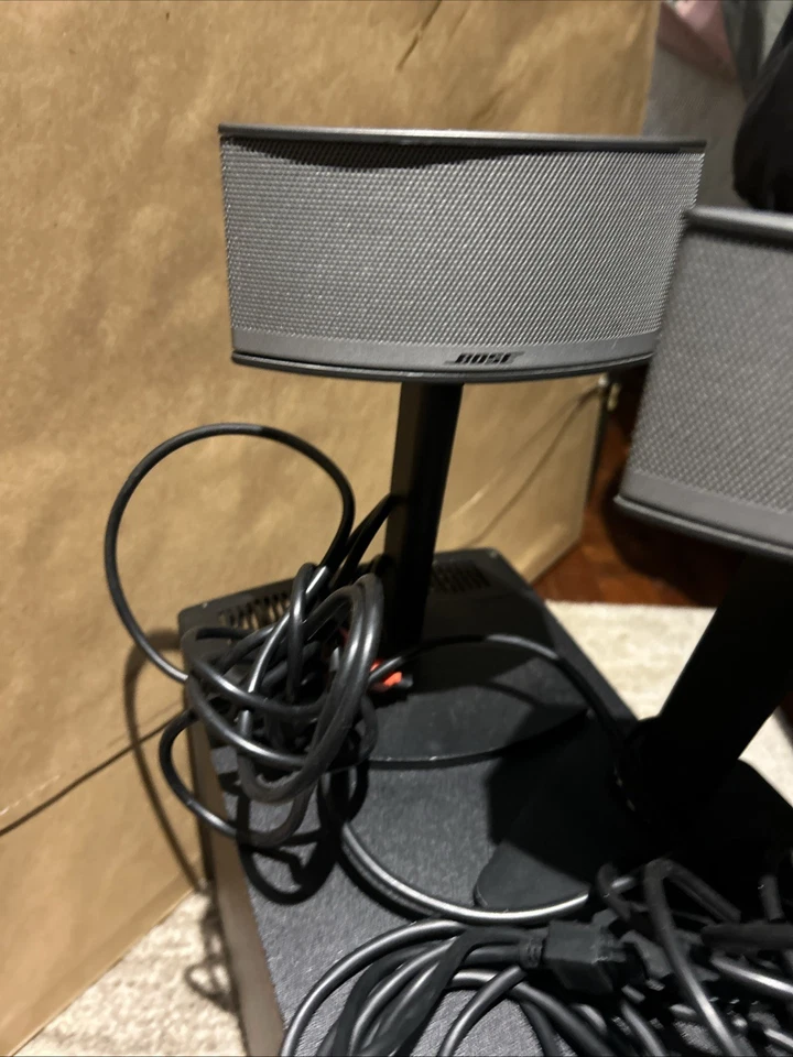 Bose Companion 5 Multimedia Speaker System in Graphine/Silver Color - Image 3 of 4